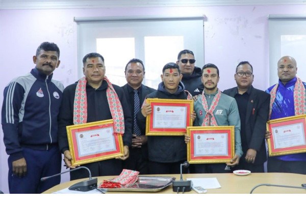 बक्सिङका पदक विजेता सम्मानित